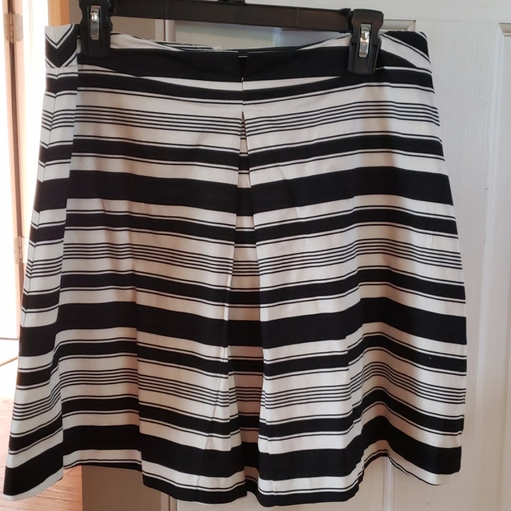 Valerie Bertinelli skirt